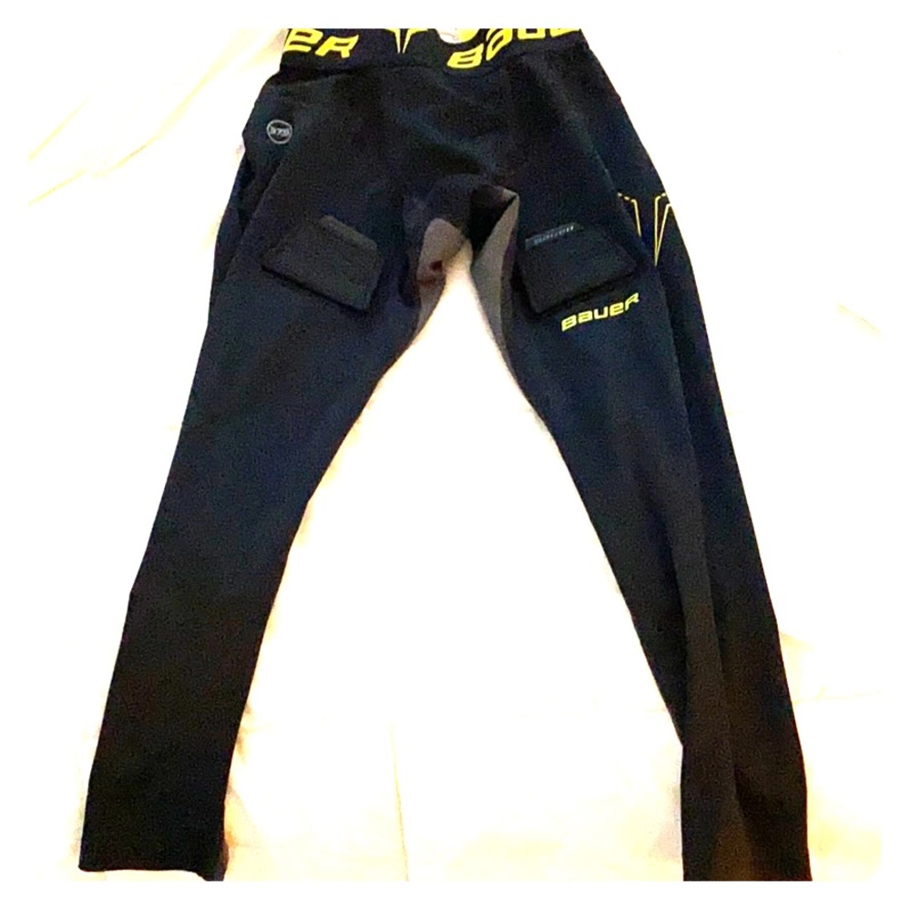 Boys Bauer compression pants 👖